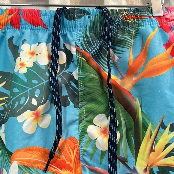 NWOT Men’s Distortion Hawaiian Print Board Shorts Size Large - Picture 3 of 5